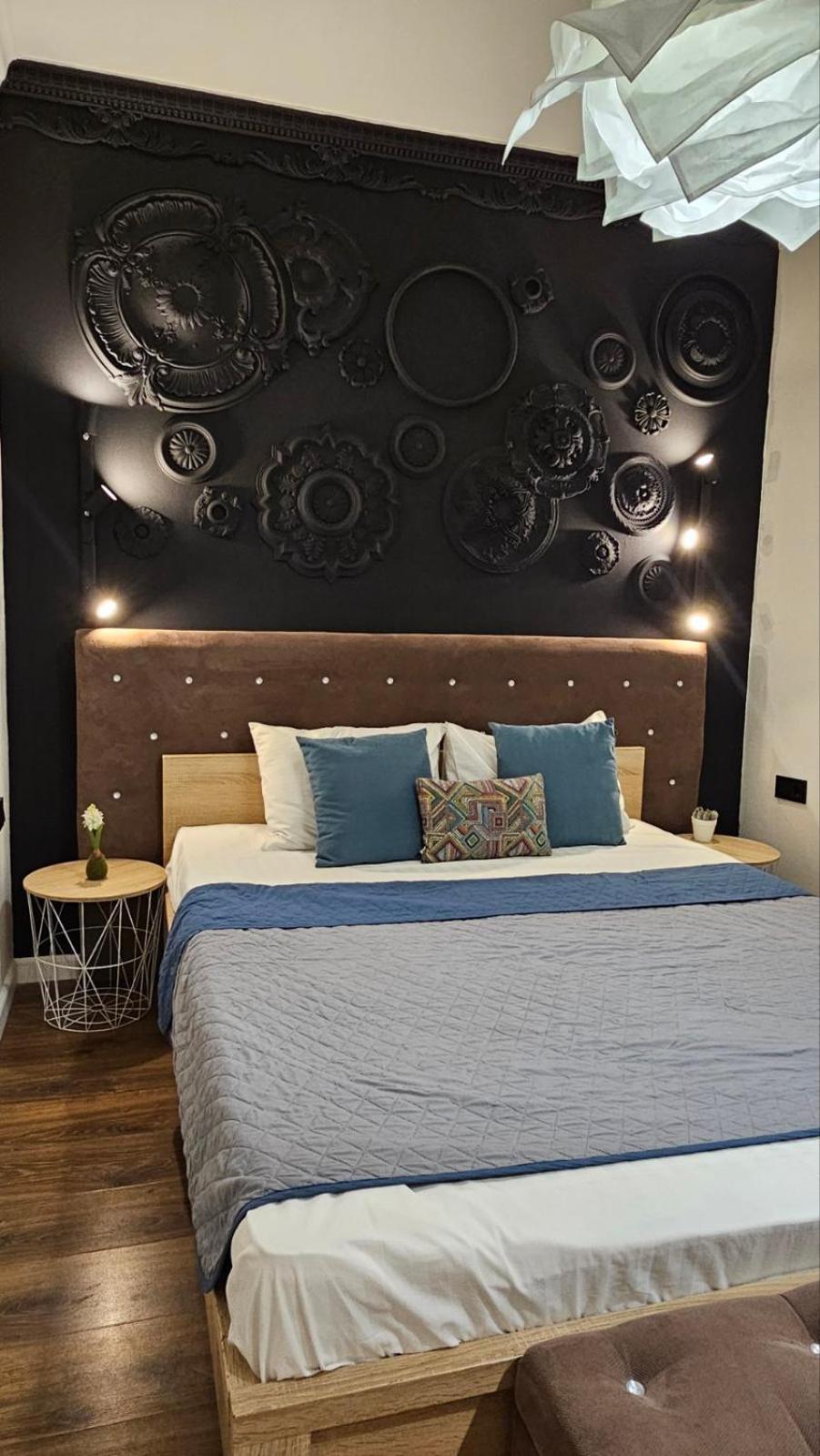 Black Room Apartment Μουκάτσεβο Εξωτερικό φωτογραφία